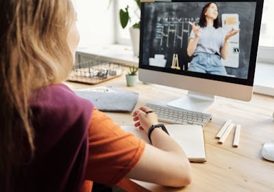 Online classroom video session